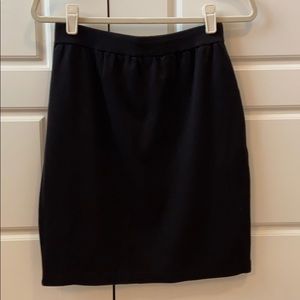 Liz Claiborne black cotton stretch pencil skirt